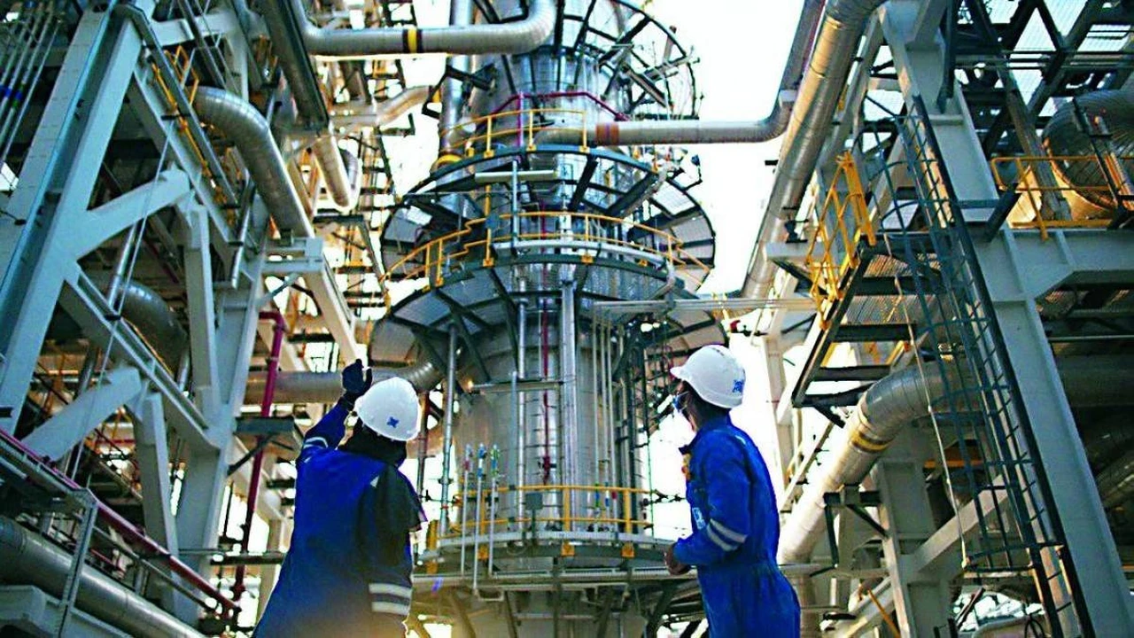 طفرة غير مسبوقة في حجم الإنتاج النفطي اليومي داخل دولة الإمارات العربية المتحدة